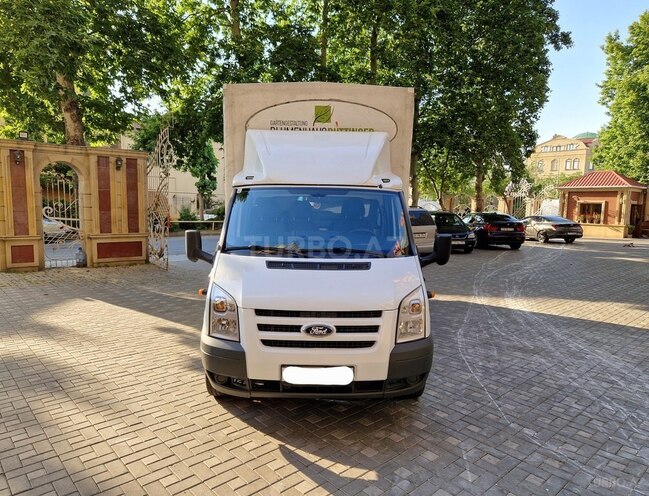 Ford Transit-5