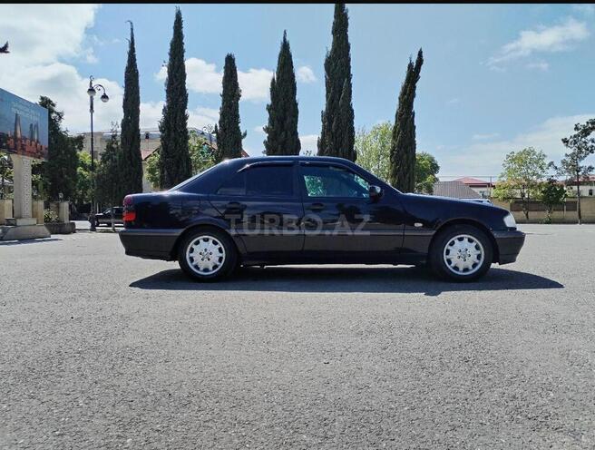 Mercedes C 200-8