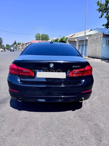 BMW 520-2