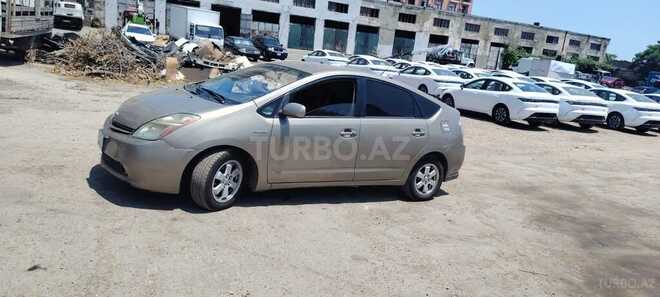 Toyota Prius-5