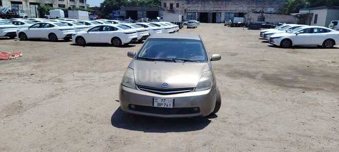 Toyota Prius-1