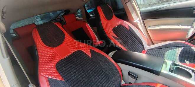 Toyota Prius-3