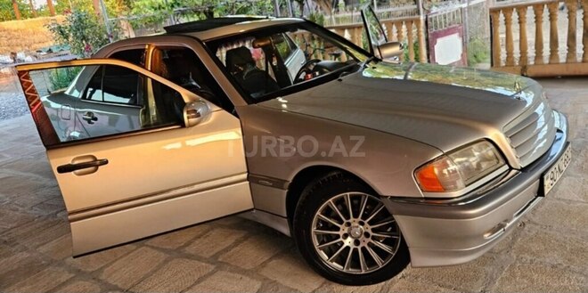 Mercedes C 230-3