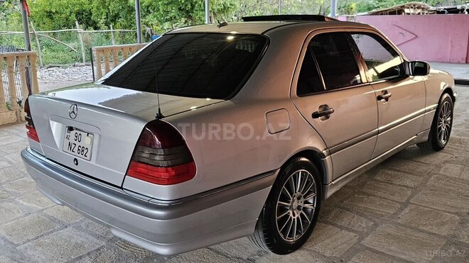 Mercedes C 230-4