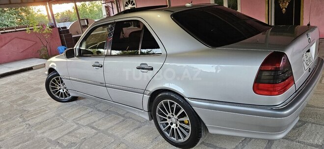 Mercedes C 230-8