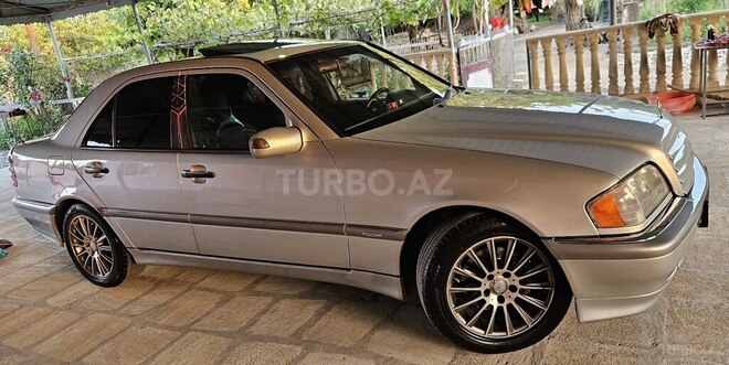 Mercedes C 230-7