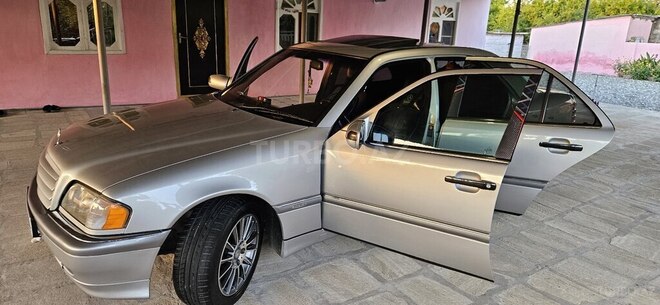 Mercedes C 230-9