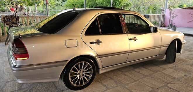 Mercedes C 230-10