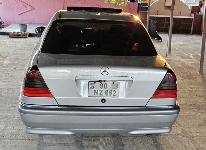 Mercedes C 230-13