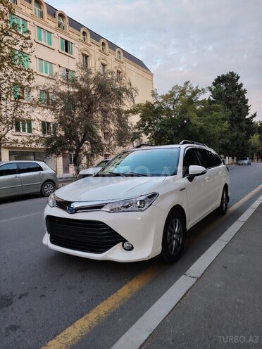 Toyota Corolla Fielder-1