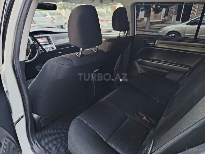 Toyota Corolla Fielder-12