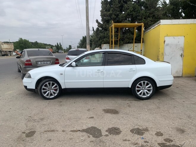 Volkswagen Passat-2