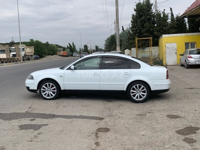 Volkswagen Passat-10