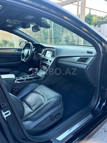 Hyundai Sonata-11