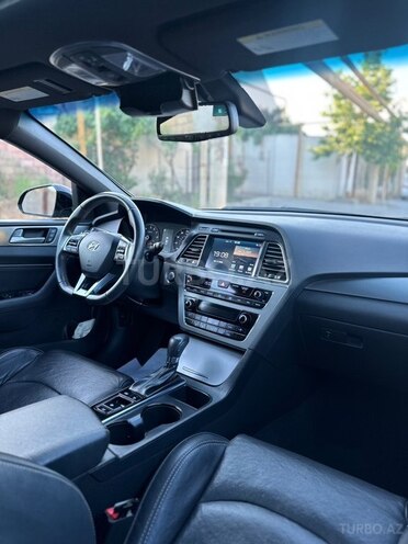 Hyundai Sonata-10
