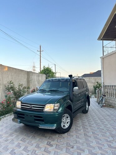 Toyota Land Cruiser Prado-1
