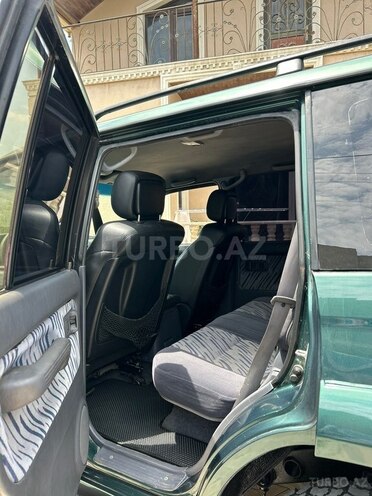 Toyota Land Cruiser Prado-7
