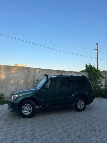 Toyota Land Cruiser Prado-4