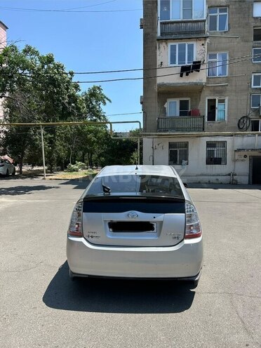 Toyota Prius-2