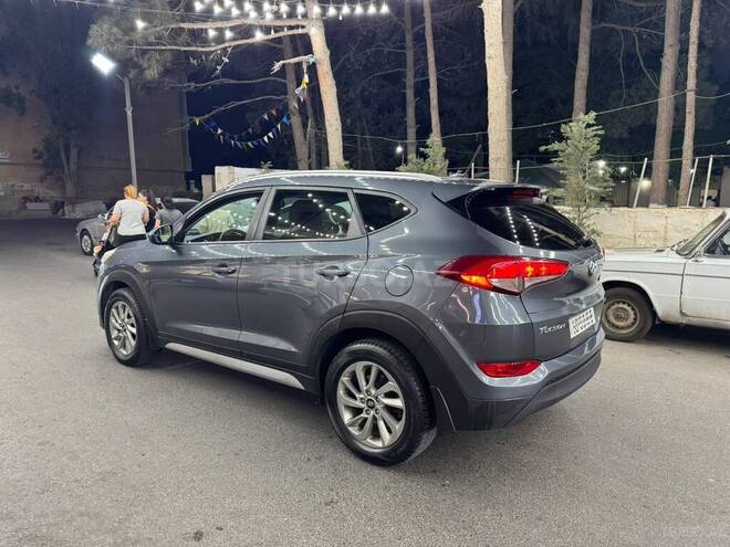 Hyundai Tucson-4