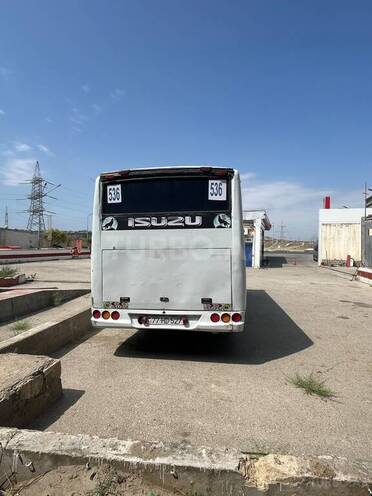Isuzu Ecobus-2