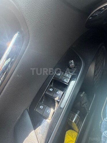 Toyota Prius-7