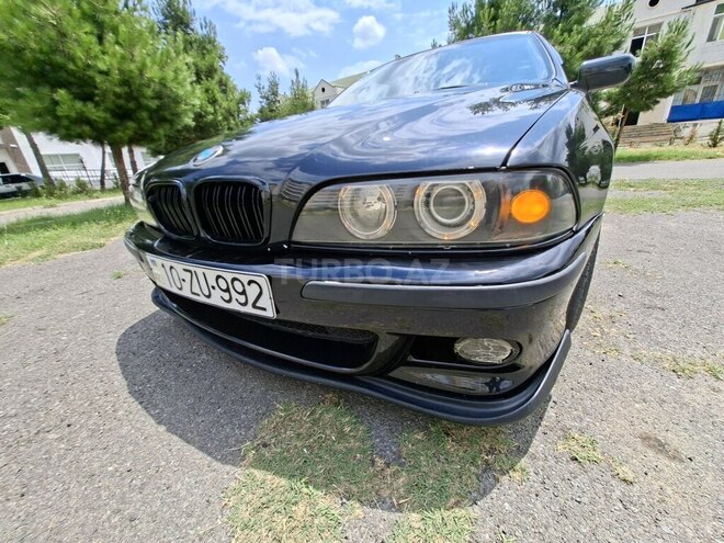 BMW 528-2