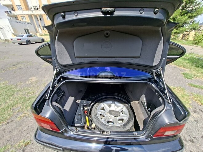 BMW 528-4
