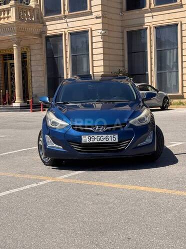 Hyundai Elantra-1