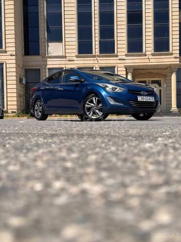 Hyundai Elantra-3