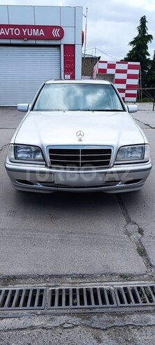 Mercedes C 200-1