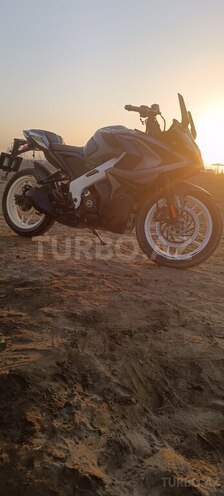 Bajaj Pulsar RS 200-2