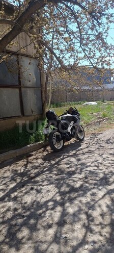 Bajaj Pulsar RS 200-4