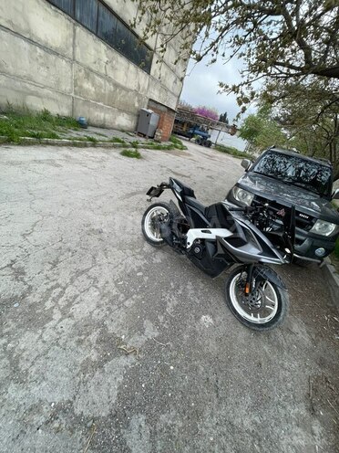 Bajaj Pulsar RS 200-7