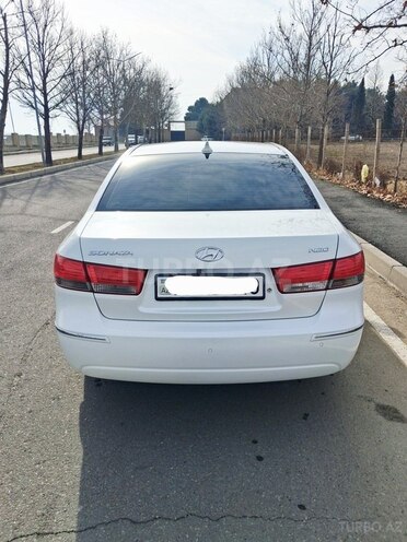 Hyundai Sonata-2