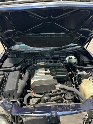 Mercedes E 230-16