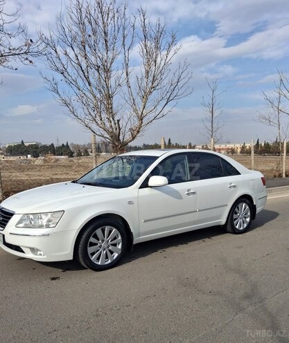Hyundai Sonata-4