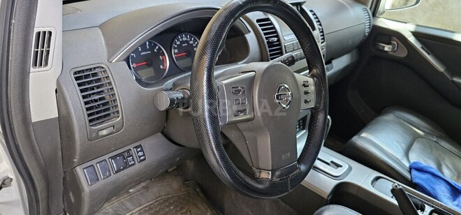 Nissan Pathfinder-5