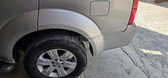 Nissan Pathfinder-11