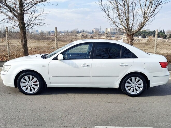 Hyundai Sonata-5