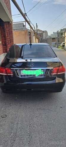 Mercedes E 220-2