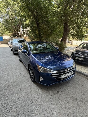 Hyundai Elantra-10