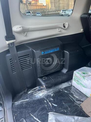 Mitsubishi Pajero-12