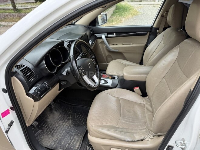 Kia Sorento-4
