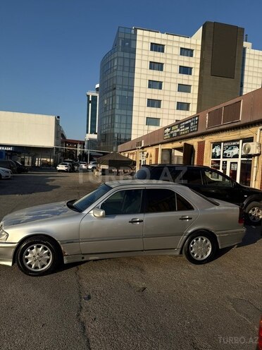 Mercedes C 180-2