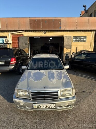Mercedes C 180-1