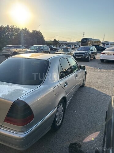 Mercedes C 180-3