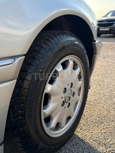Mercedes C 180-15
