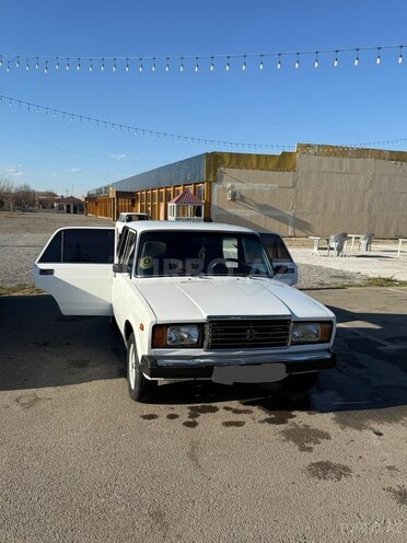 LADA (VAZ) 2107-5