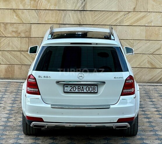 Mercedes GL 550 4MATIC-6